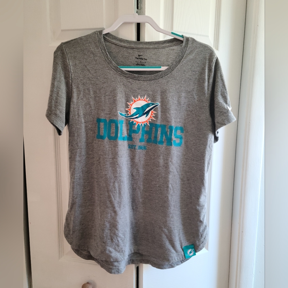 Miami Dolphins TShirt Women's Large